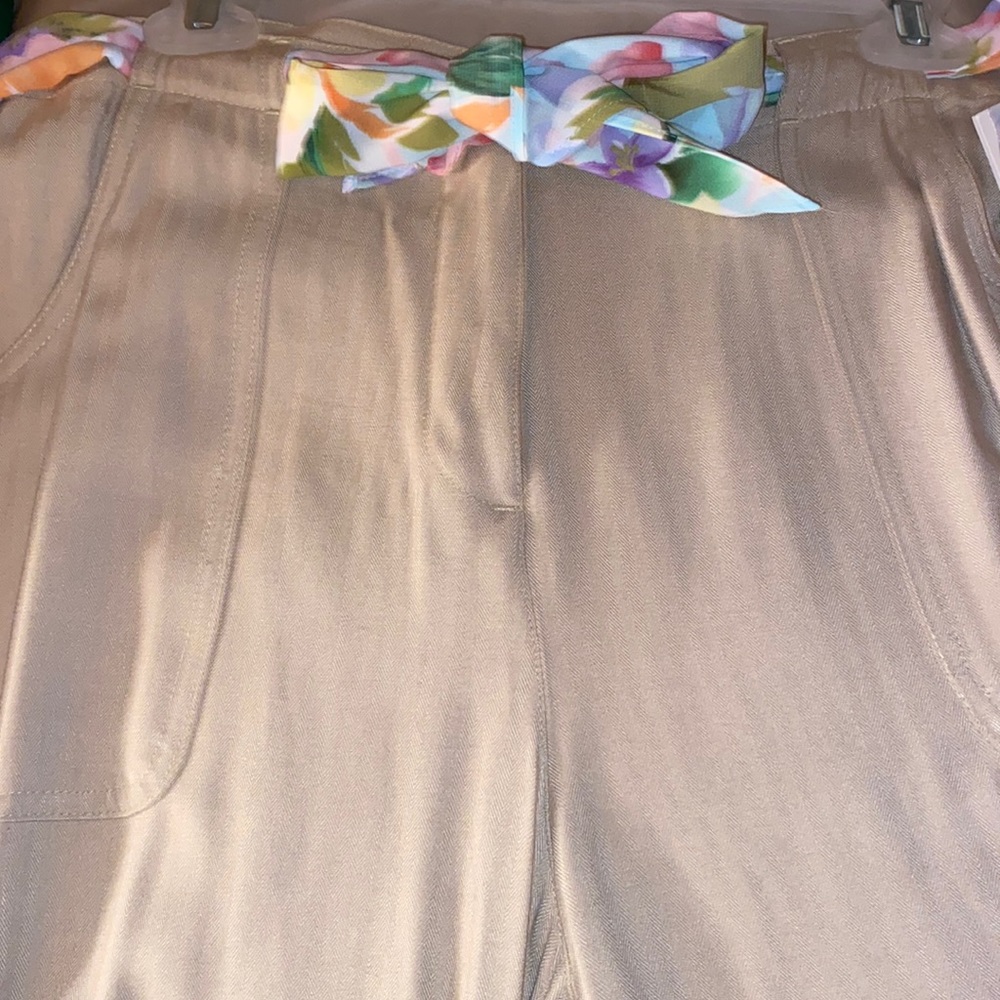 Soft flowy woven pants size 8 (new)